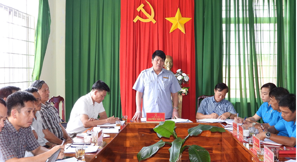 Đoàn công tác số 03 của Huyện ủy Ea H’leo làm việc với Đảng ủy xã Ea Tir